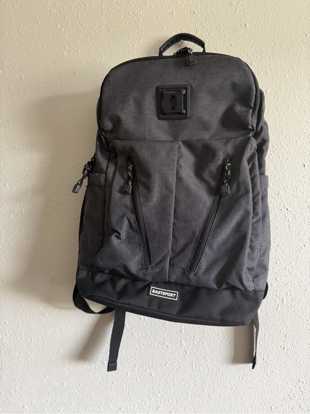 Eastsport Men's Charcoal Gray Everyday Backpack